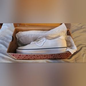 VANS Sport - Suede, White & cream